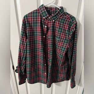 Vineyard Vines slim fit Tucker medium performance button down.